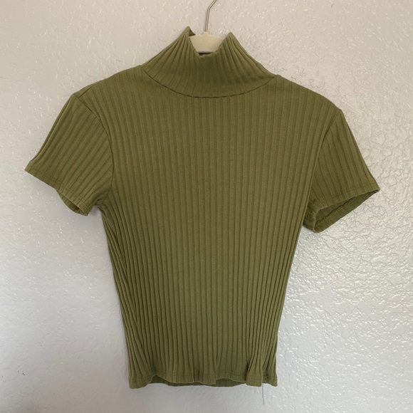 Sky and Sparrow Tops - Hunter Green Turtleneck Crop Top